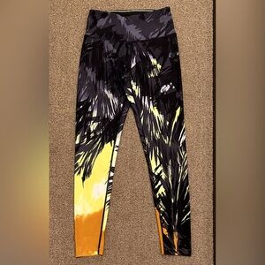 NWOT Calvin Klein Performance Wick High-Waist Leggings